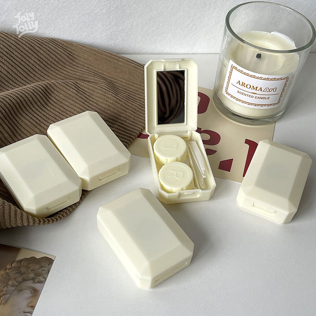 Veletine Lens Case