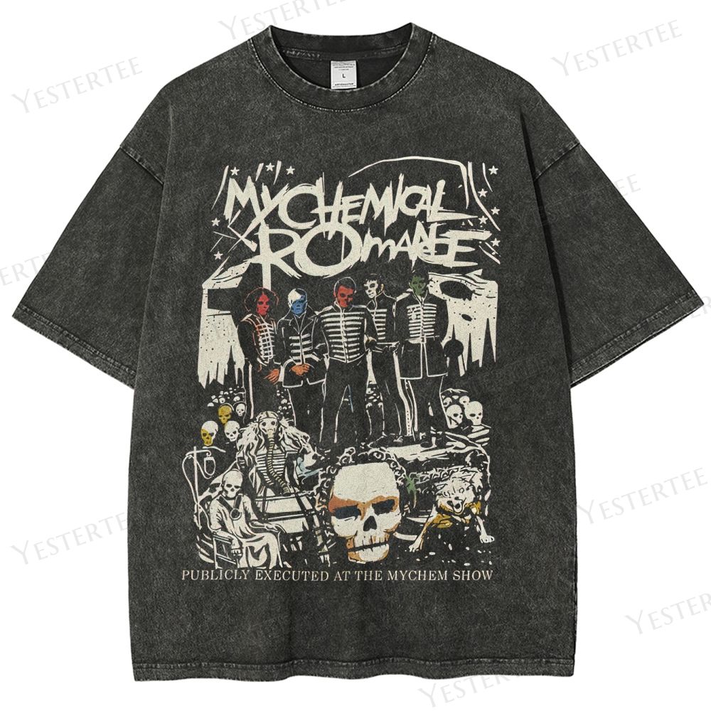 Vintage "My Chemical Romance" Band Graphic Washed T-Shirt