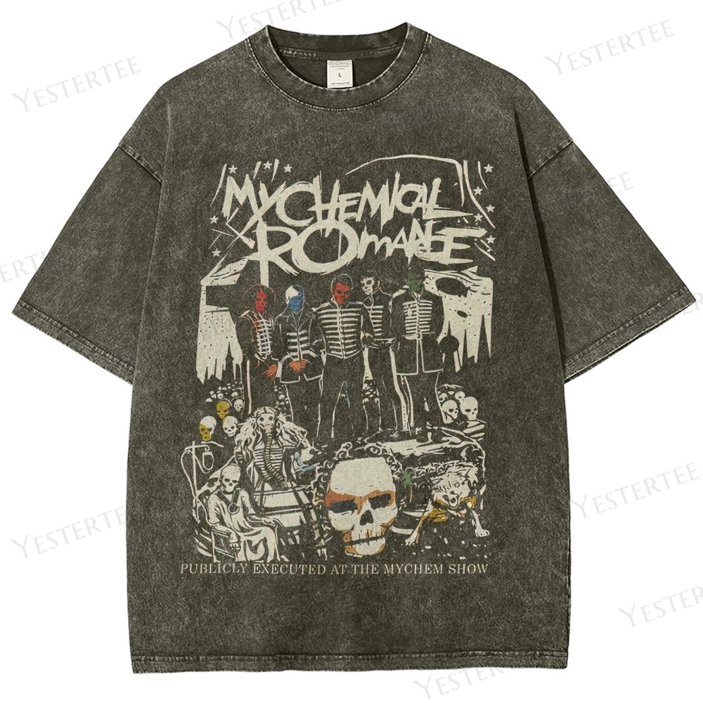 Vintage "My Chemical Romance" Band Graphic Washed T-Shirt