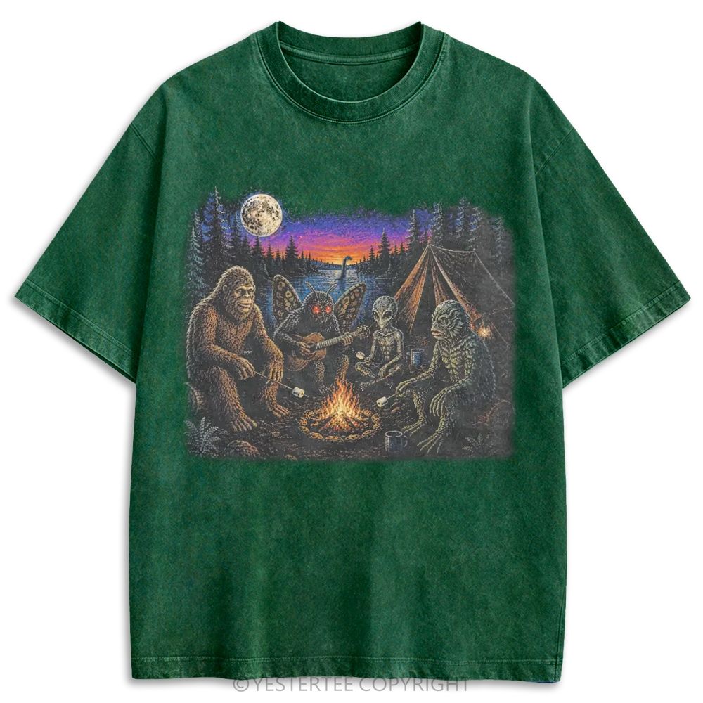Cryptid Campfire Bigfoot Mothman Alien Retro Washed T-shirt