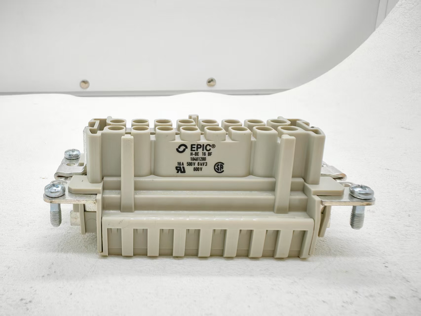 EPIC Connector 10401200 H-BE 16 BF