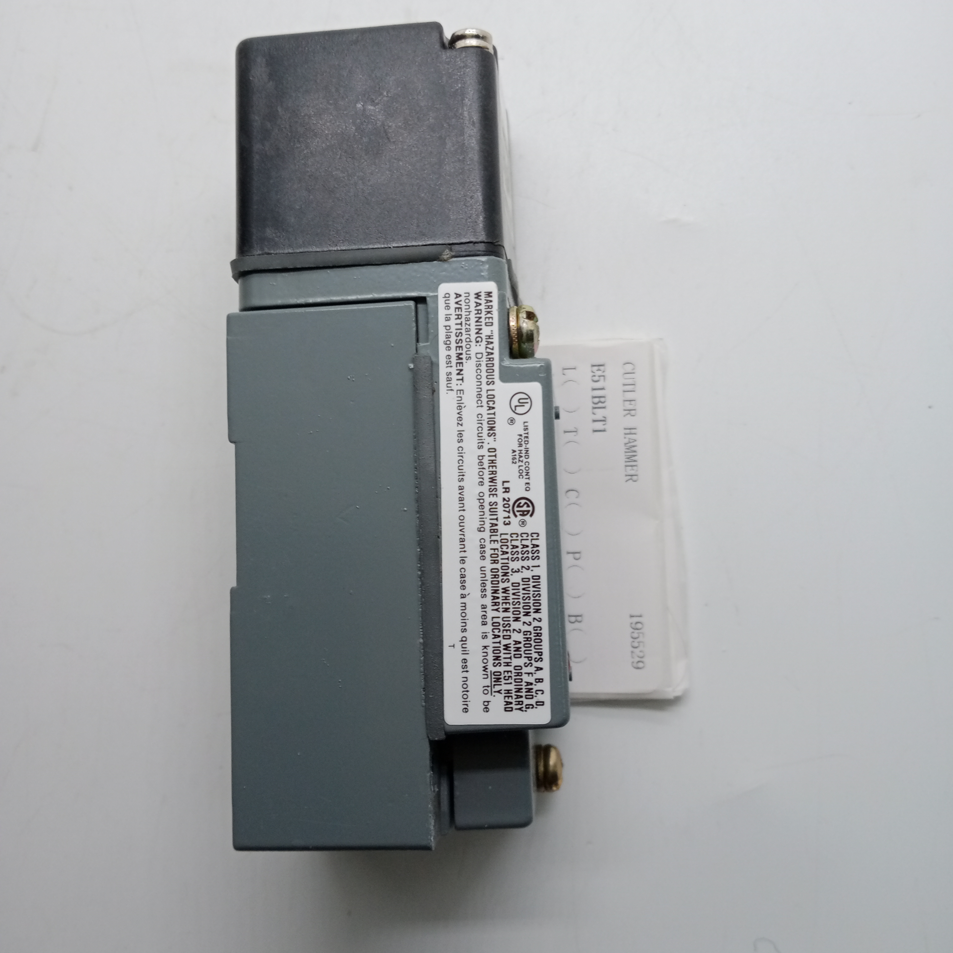 Cutler Hammer E51BLT1 Inductive Proximity Sensor