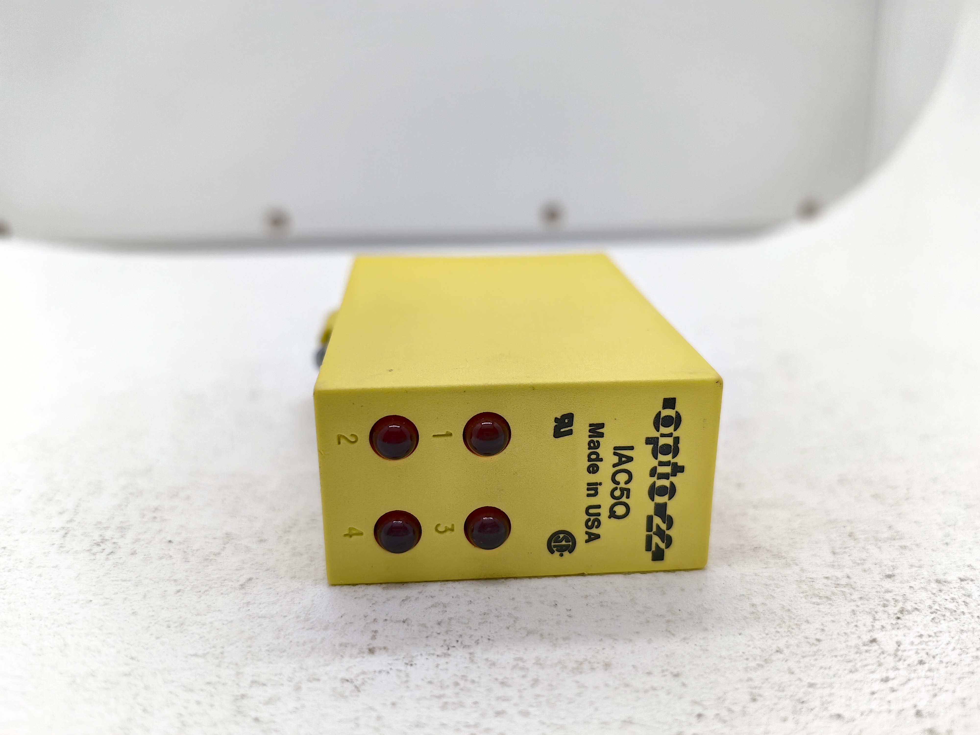 Opto 22 IAC5Q Module, Input, 90 to 140, 5, 100 uA @ 5 VDC (Output), 24 Kilohms, 20 ms, 20 ms