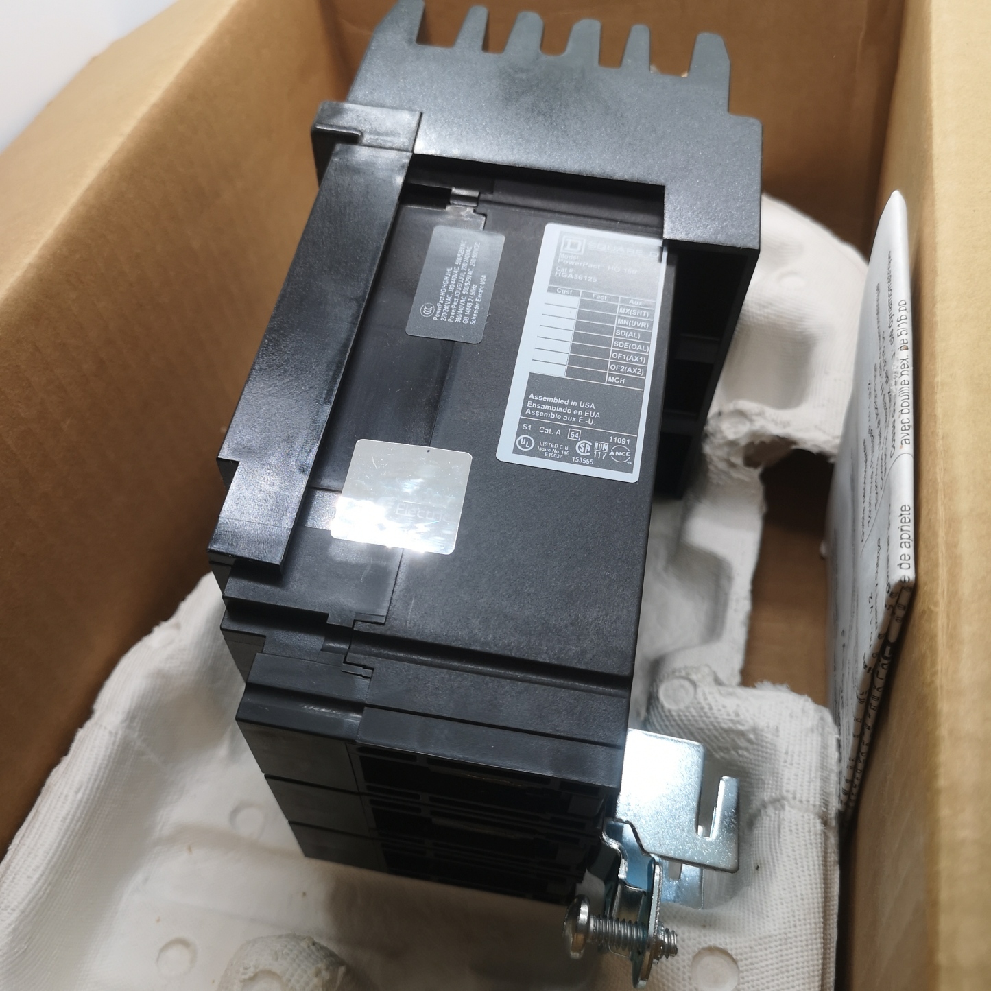 Square D Molded Case Circuit Breaker HGA36125