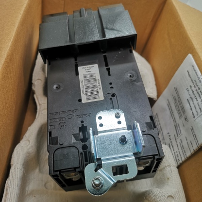 Square D Molded Case Circuit Breaker HGA36125