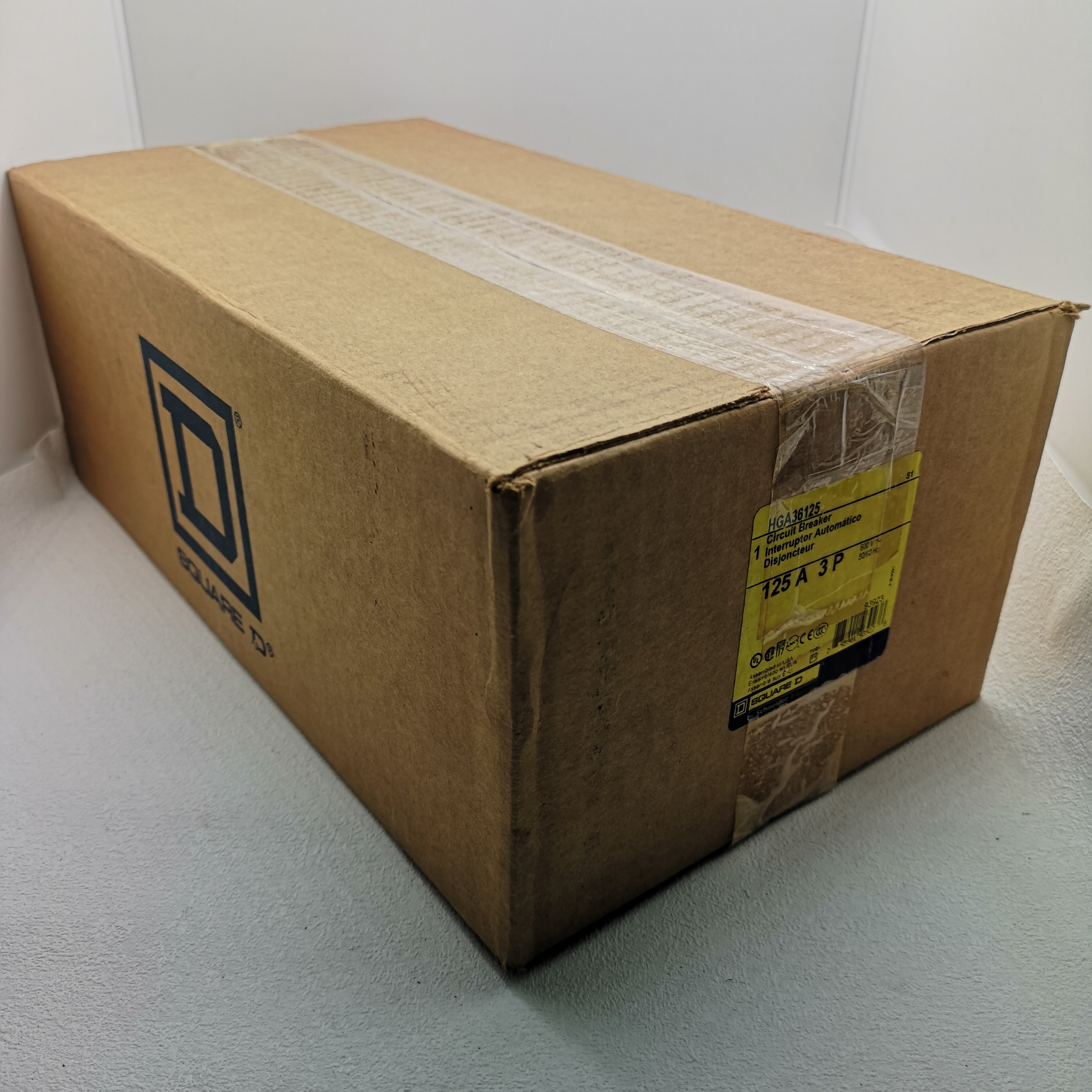 Square D Molded Case Circuit Breaker HGA36125