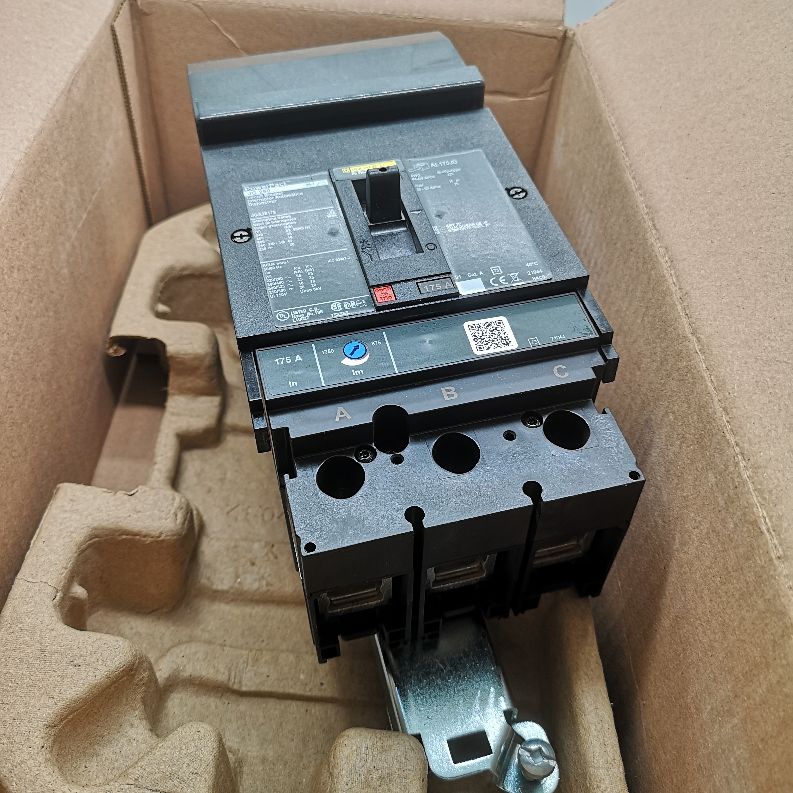 Square D JGA36175 Powerpact Molded Case Circuit Breaker