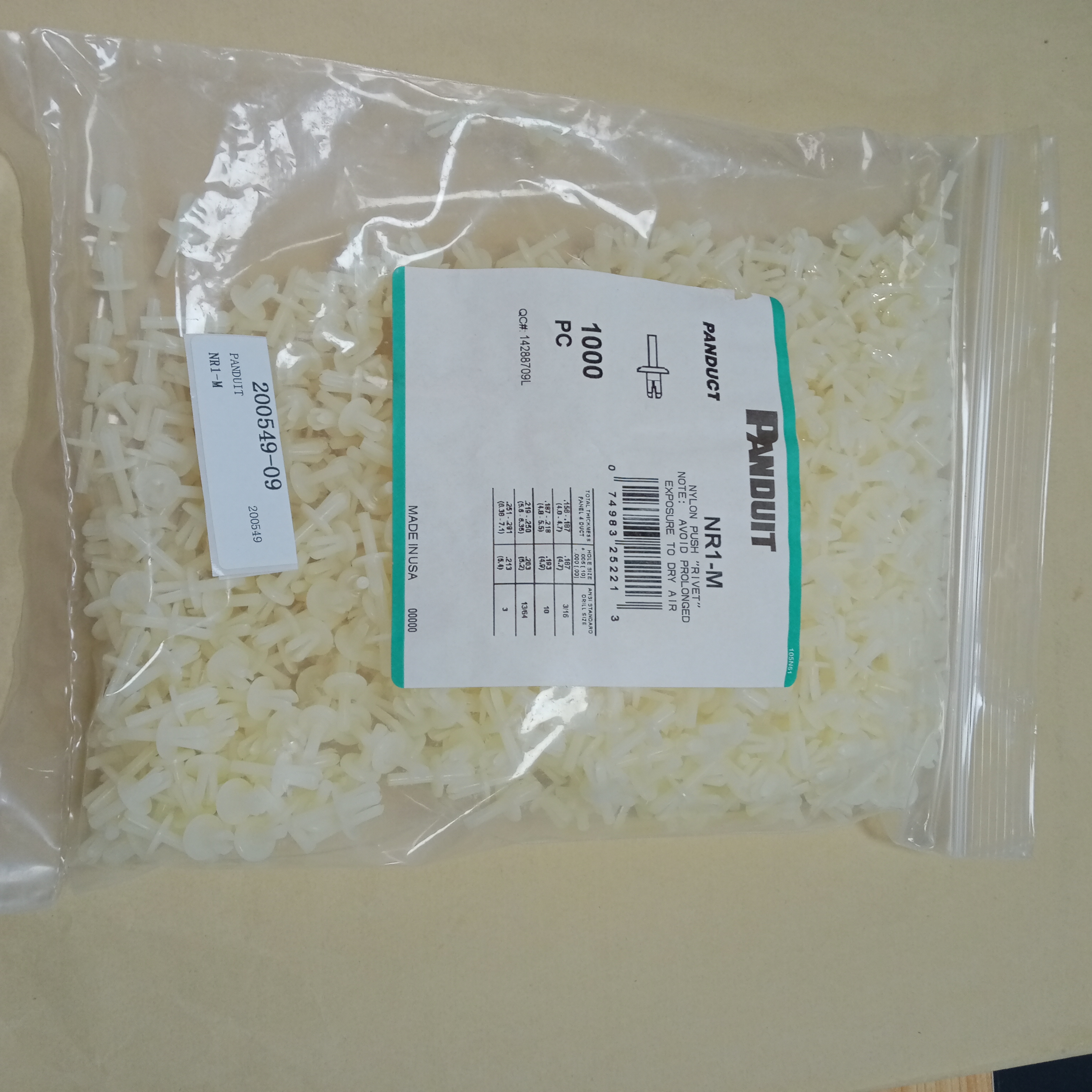PANDUIT Fasteners NR1-M