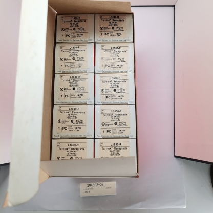 Legrand-Pass & Seymour L1530-R Turnlok Locking Receptacle