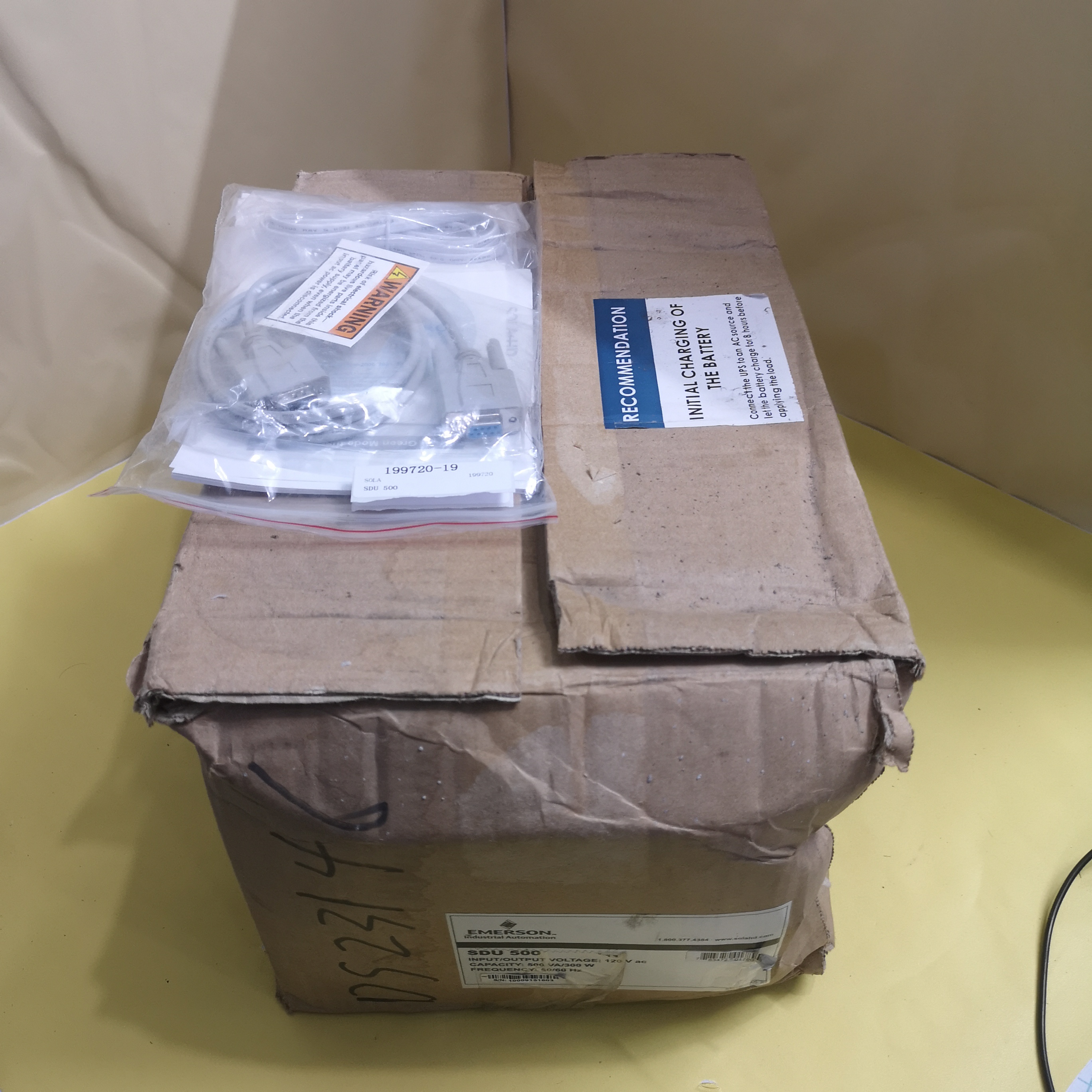 SolaHD SDU500 UPS