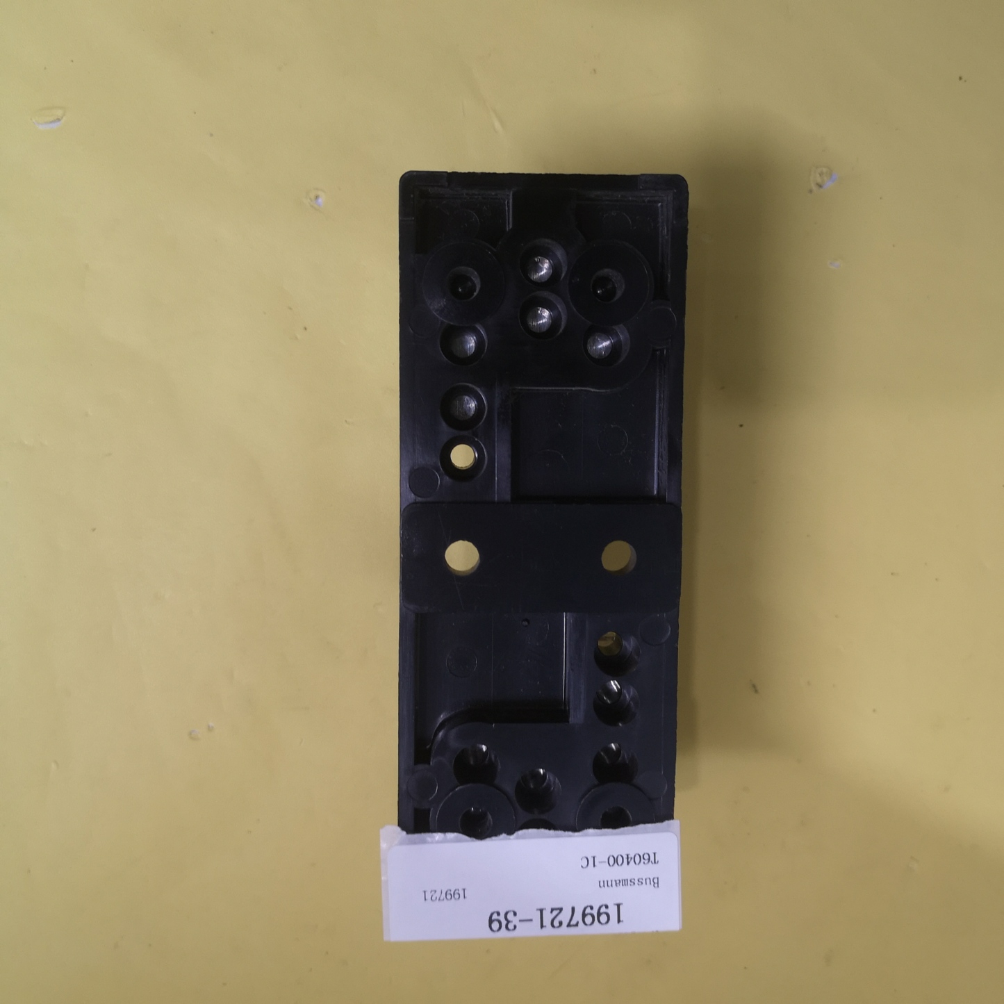 Fuse base T60400-1C_199721-39