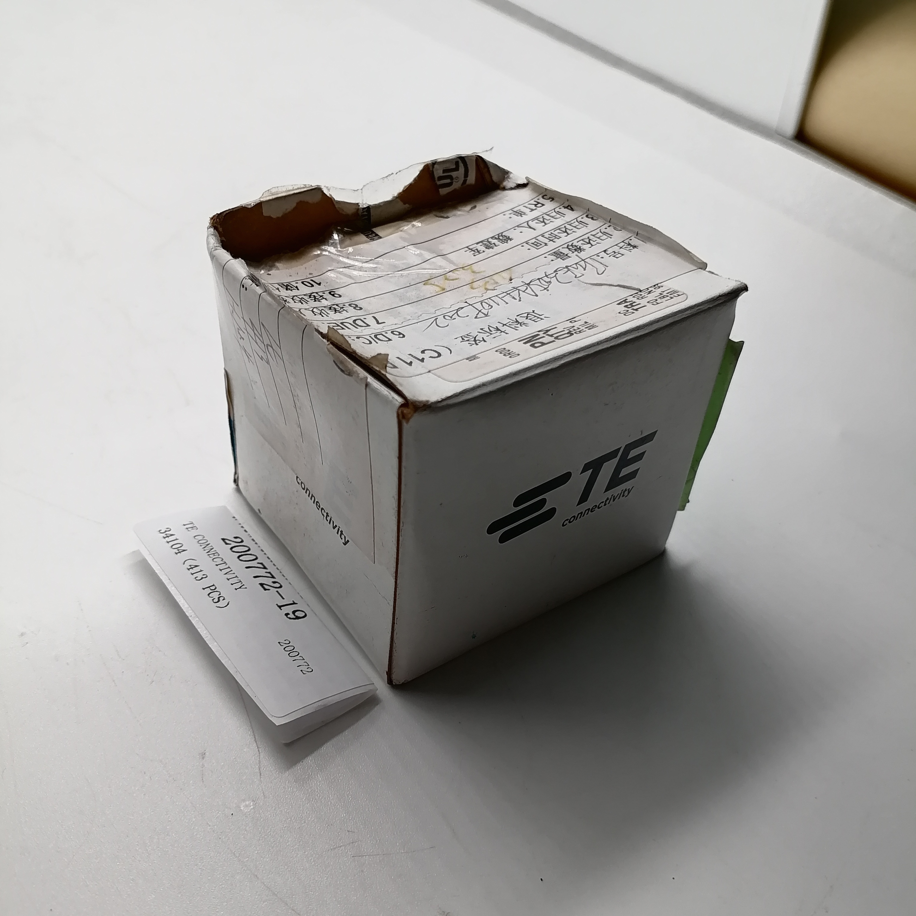 （Lots of 413 PCS）TE CONNECTIVITY Terminal 34104