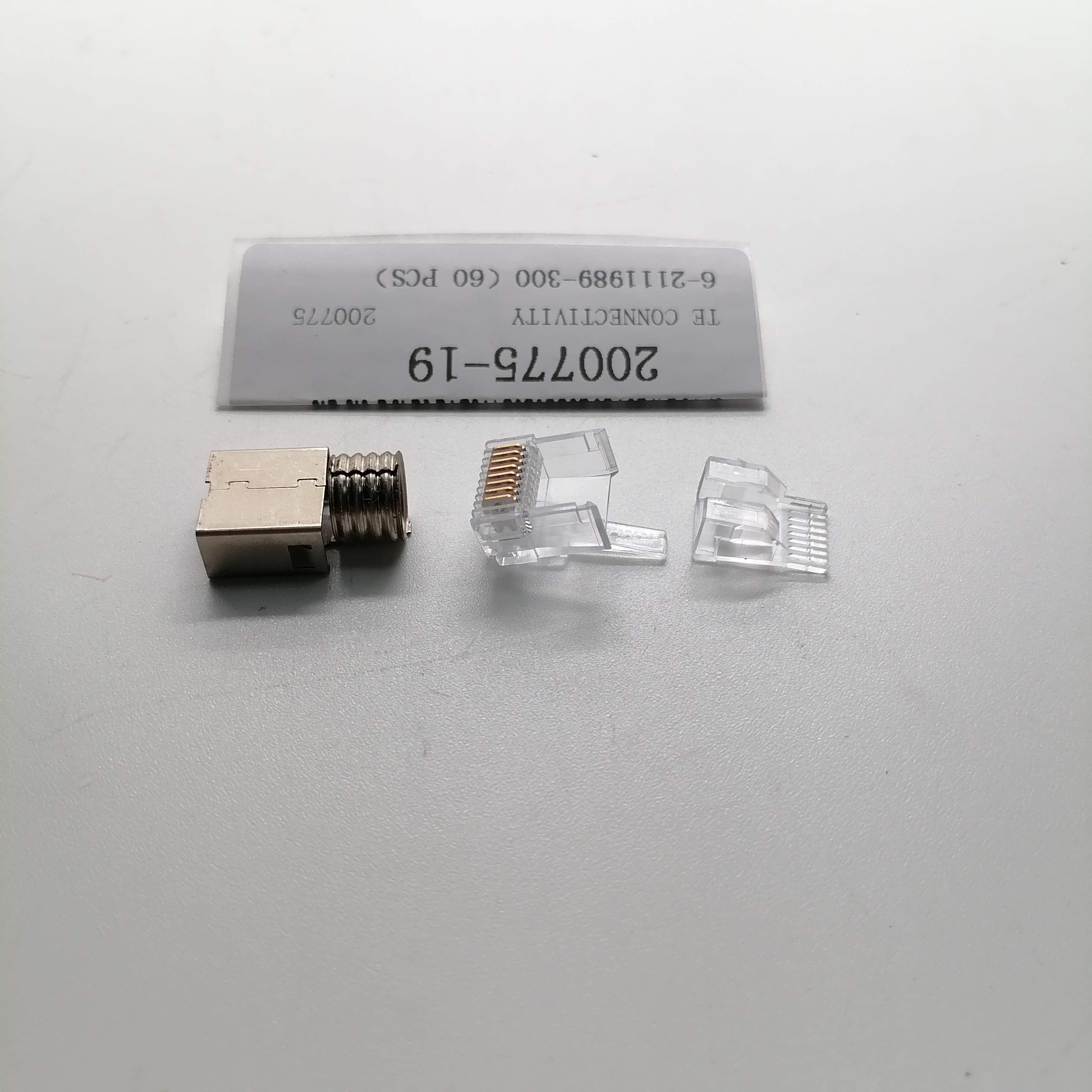 （Lots of 60 PCS）TE CONNECTIVITY Terminal 6-2111989-300