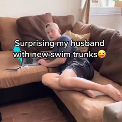 Custom Hawaiian Mens‘ Shorts Personalized Photo Flower Hawaiian Sports Beach Shorts Gift For Him For Husband