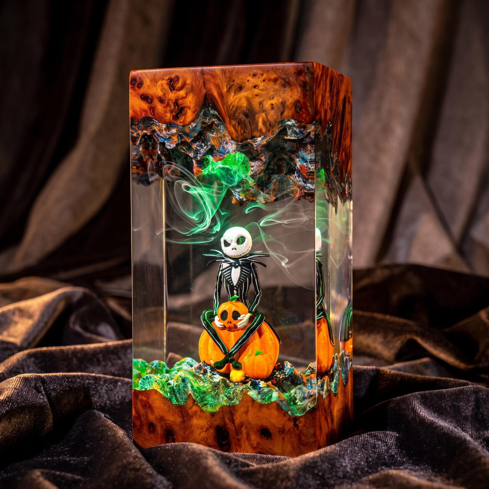 Halloween Resin Epoxy Night Lamp – Spooky Hand, Bats & Pumpkin Gothic Home Decor Light