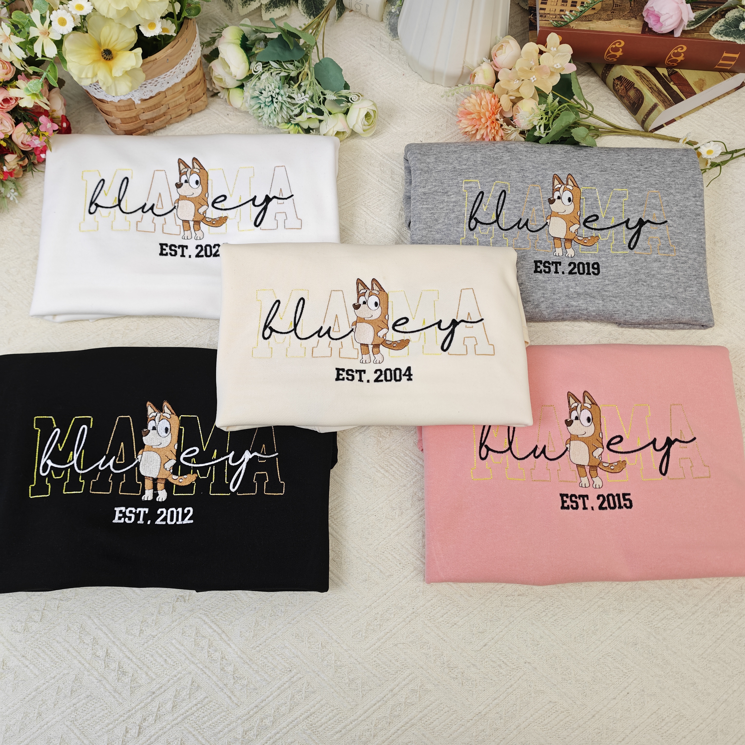 Custom Embroidered Mama Sweatshirt – Personalized Name & Year Crewneck Gift for Moms