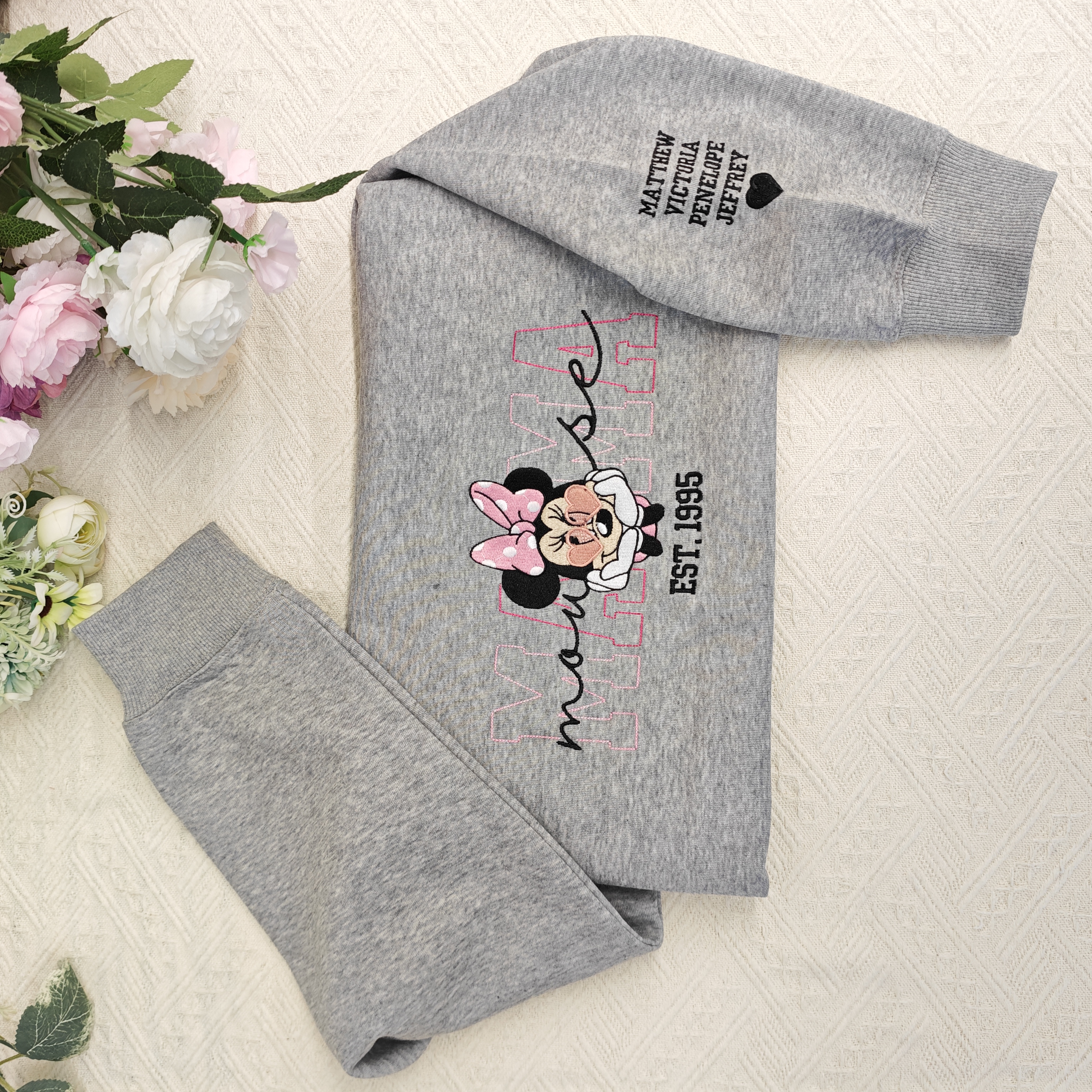 50% OFF 🐭Custom Embroidered “Mama” Sweatshirt – Personalized with Names & Year