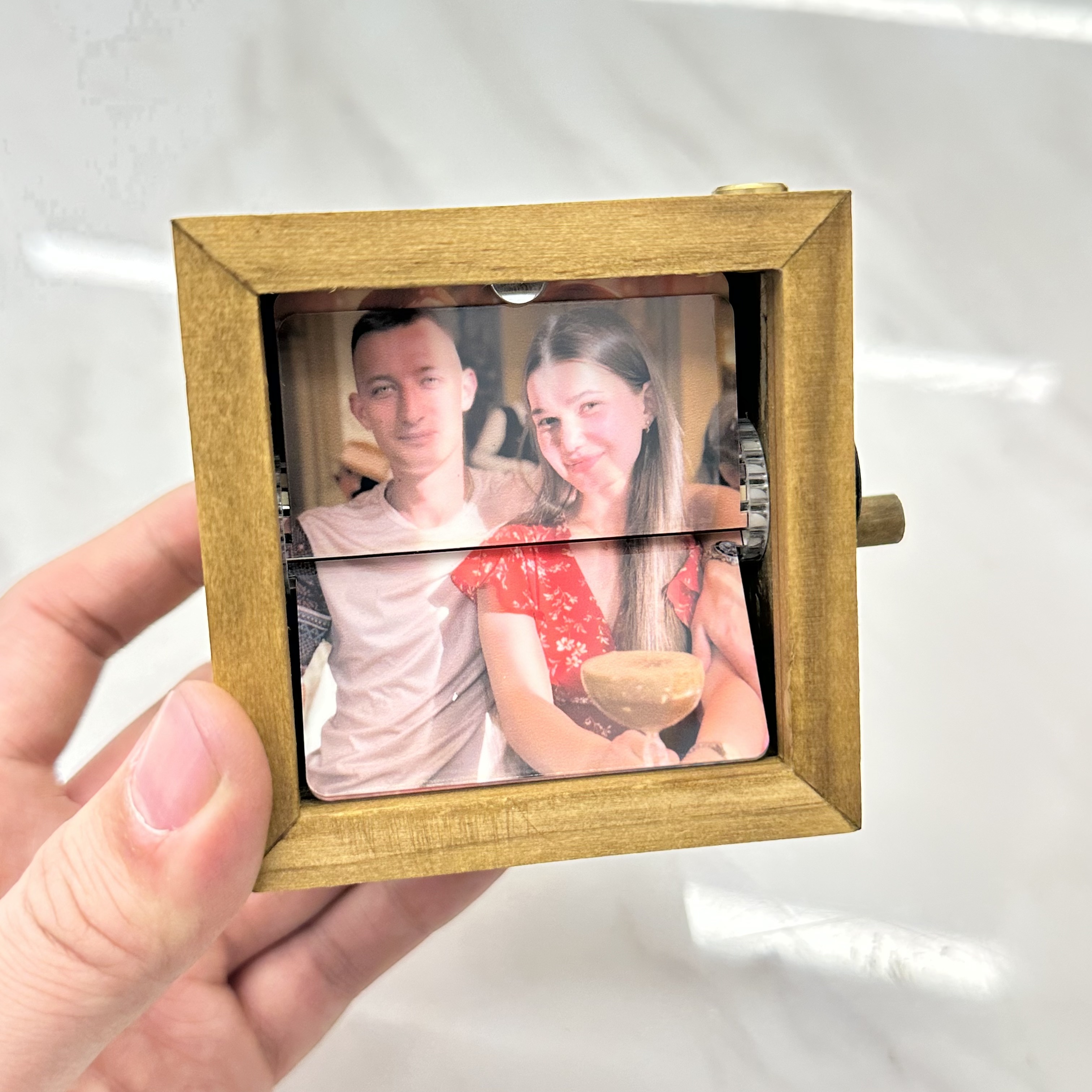 💗Custom Hand-Crank Flipbook Cartoon Photo Wood LED Box Gift for Her/Him
