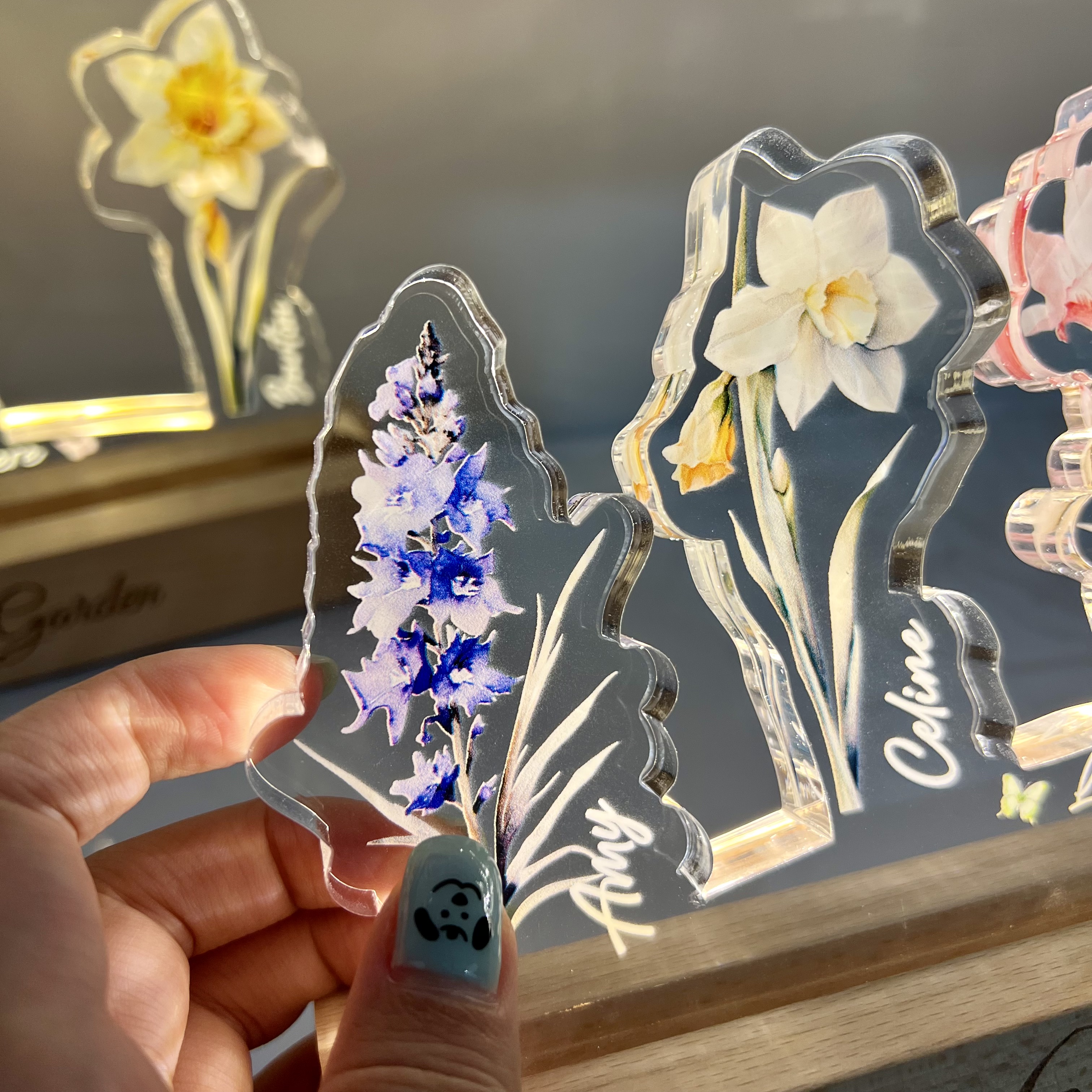 Personalized Arch Mom's Garden Birth Flowers 3D Acrylic LED Light