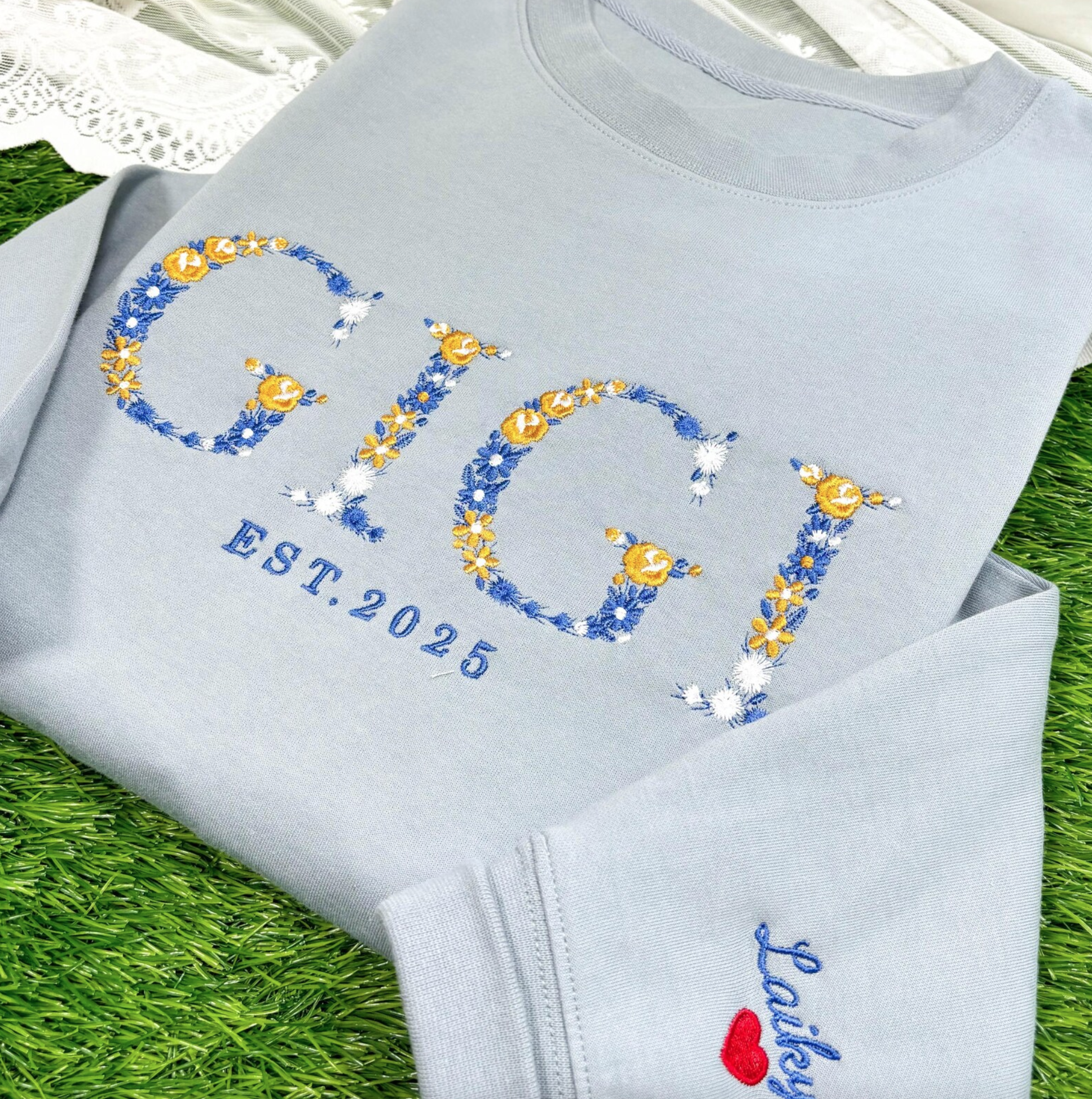 50% off ✨Custom Floral Mama Embroidered Sweatshirt