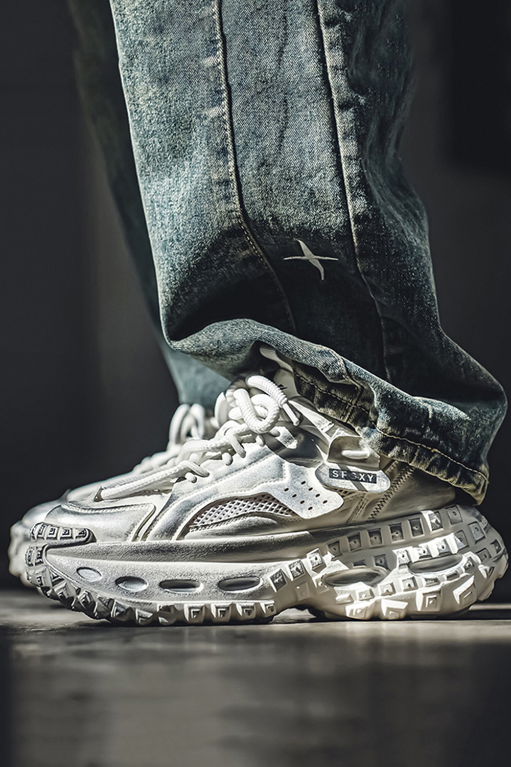 Tire Sole Clunky Sneaker Dirty Sports Damp Shoes for men