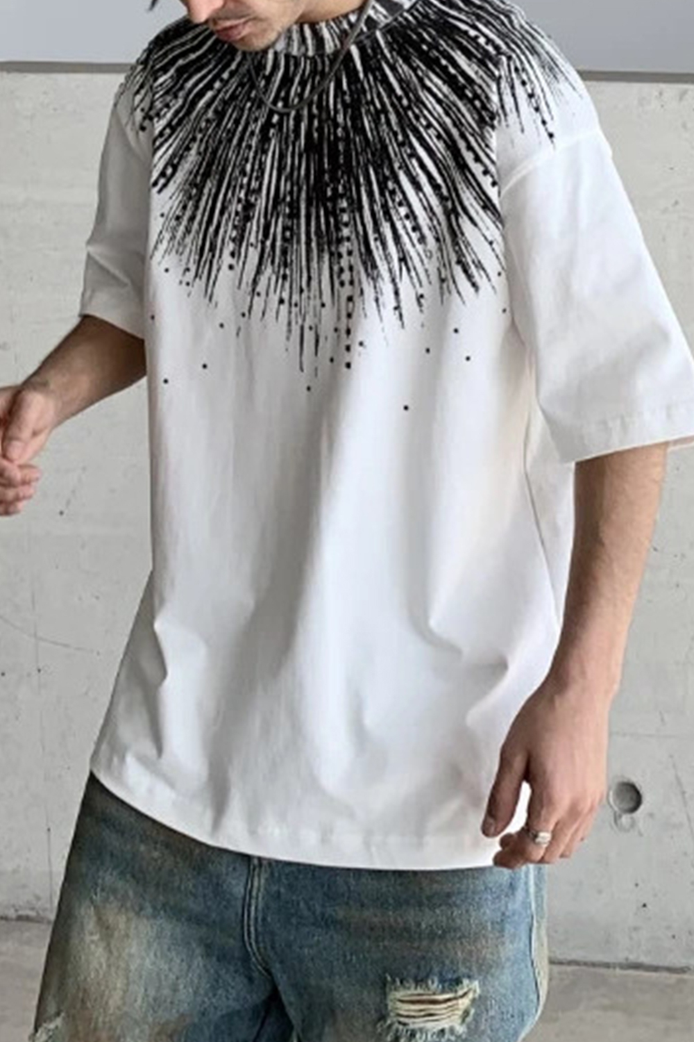 Beads Vacation Street Tee For Men