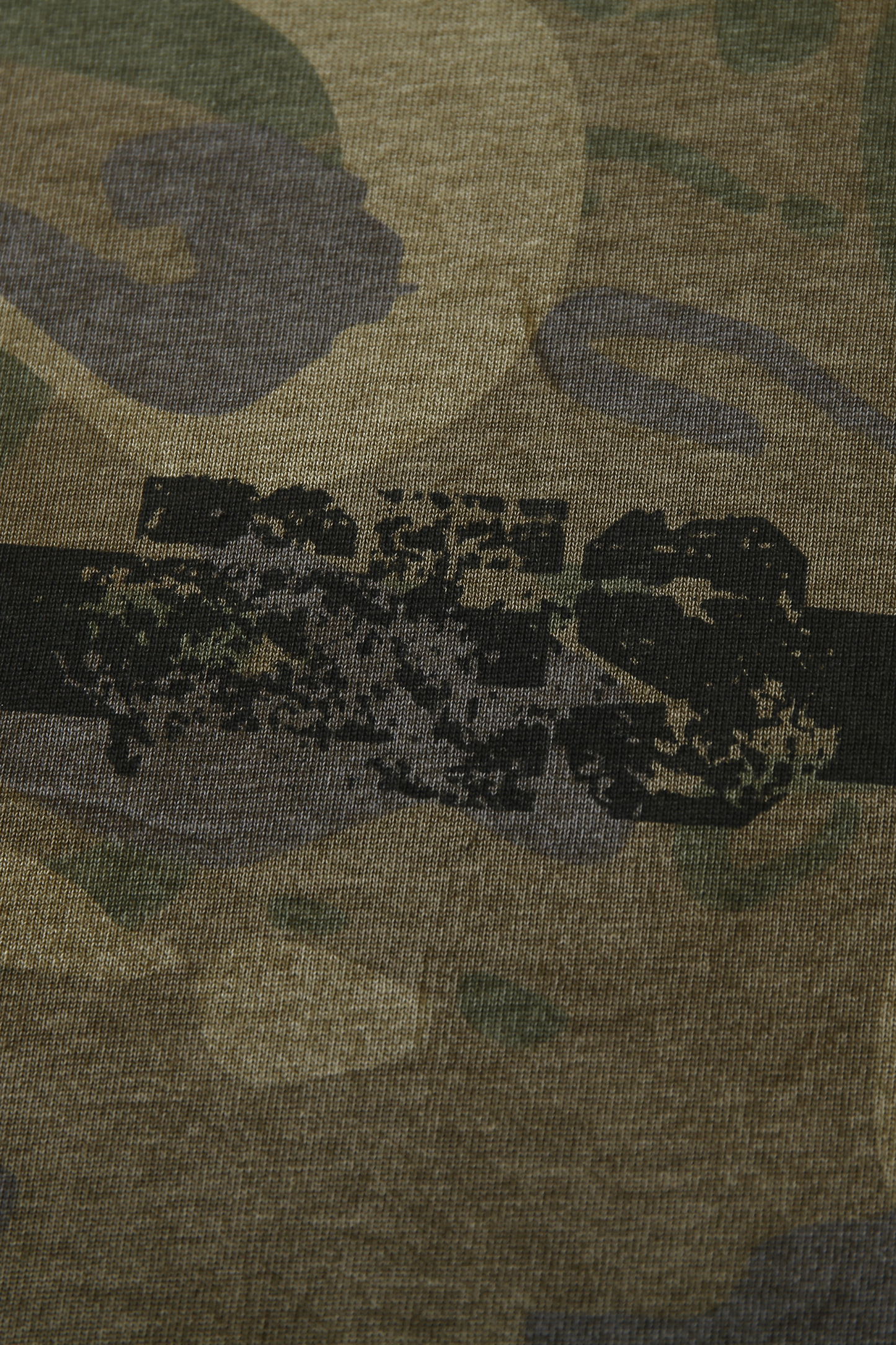 Graffiti Camouflage T-shirts Long Sleeve Tee