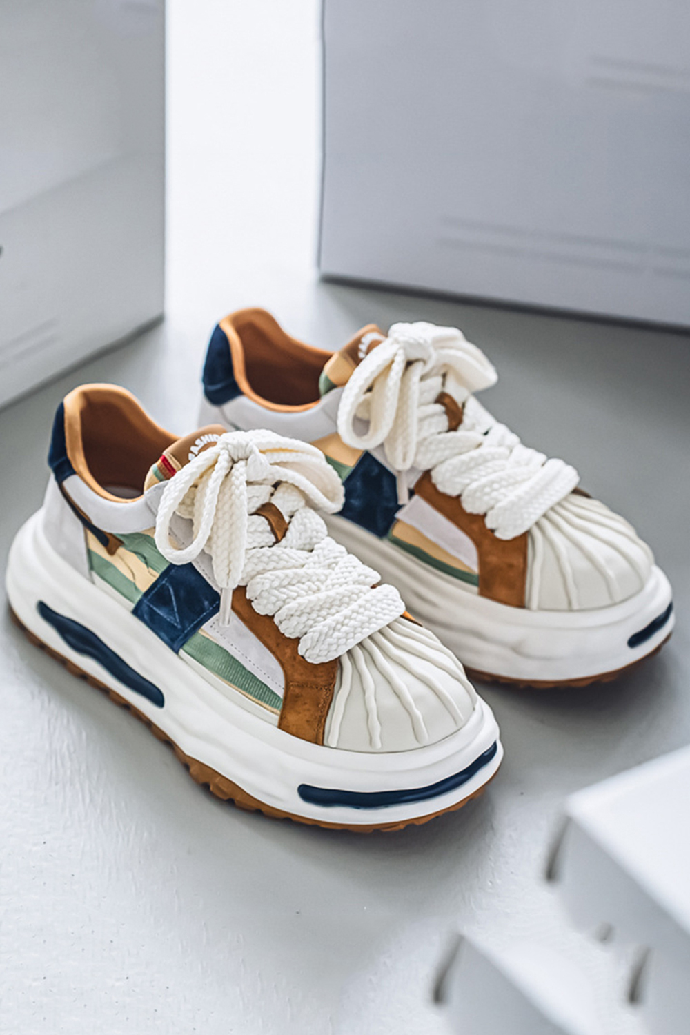 Thick Soled Height Increasing Sports and Leisure Shoes for men