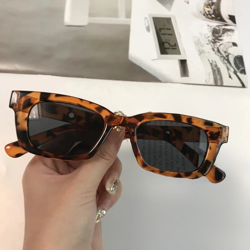 sunglassesSonnenbrillen mit kleinem Rahmen für Damen und Herren