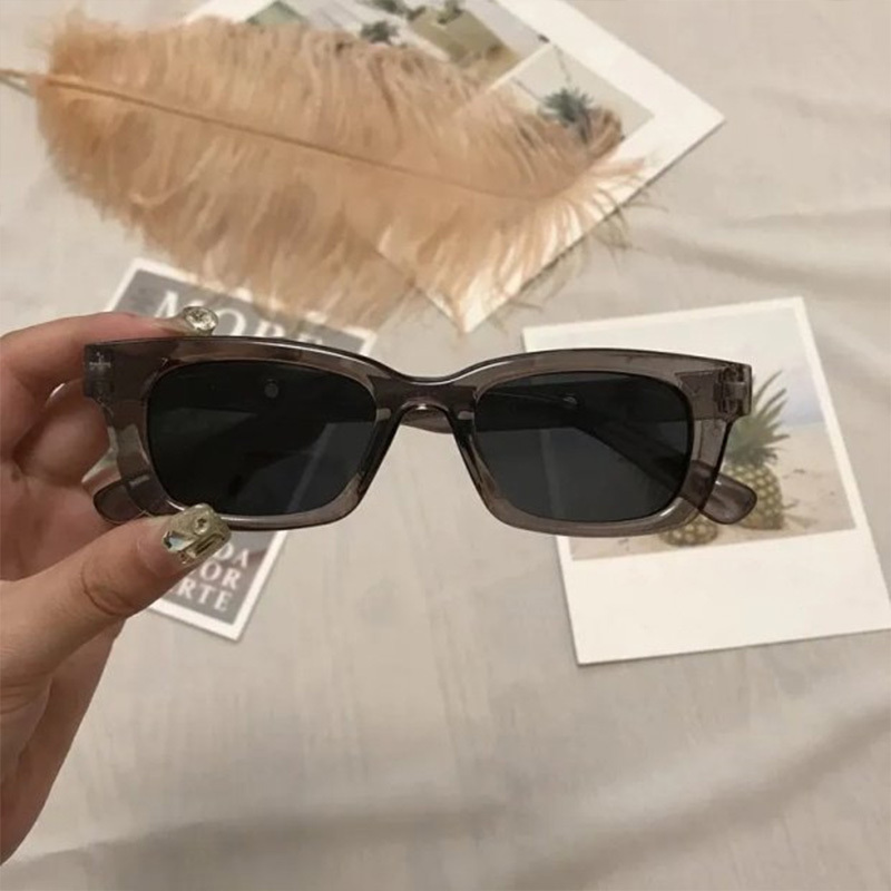 sunglassesSonnenbrillen mit kleinem Rahmen für Damen und Herren