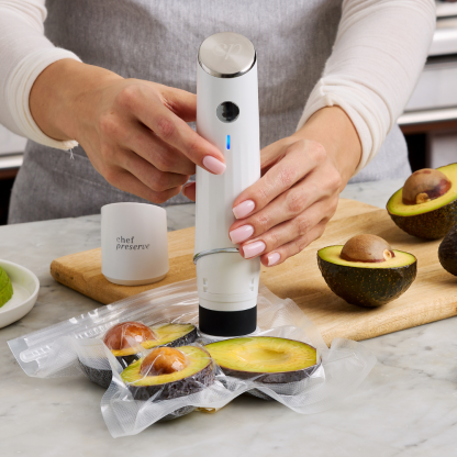 Pawdear compact vacuum sealer. Vacuum Seals your food in 5 seconds. Easy To Use. Rechargeable battery.-PawDear