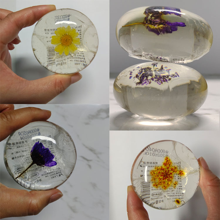 Small Yellow Chrysanthemum Amino Acid Handmade Soap SUNFLOWER Internet Celebrity Hand Gift Soap Transparent Petals Facial Soap 80G-PawDear