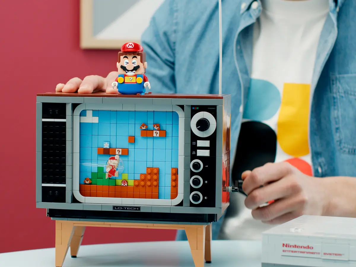  LEGO® Nintendo Entertainment System™