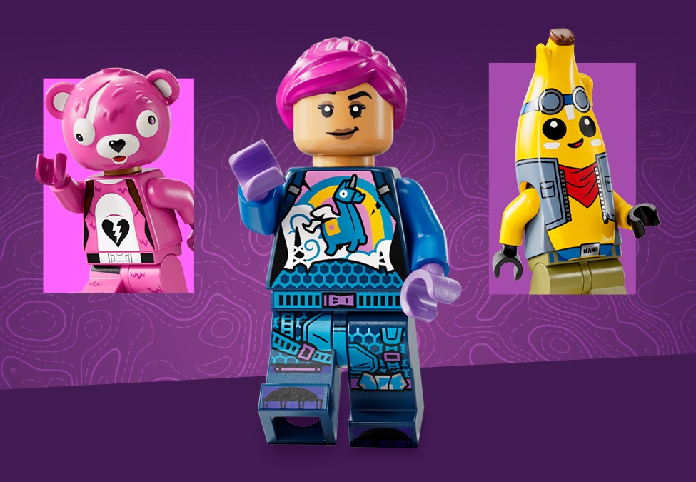 紫色の背景に、Fortniteのキャラクターであるピンクのくまちゃん（カドルチームリーダー）、ブライトボンバー、アドベンチャーピーリーをベースにした3体のレゴFortniteミニフィギュア