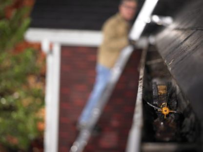 🧹iRobot Looj 330 Gutter Cleaning Robot