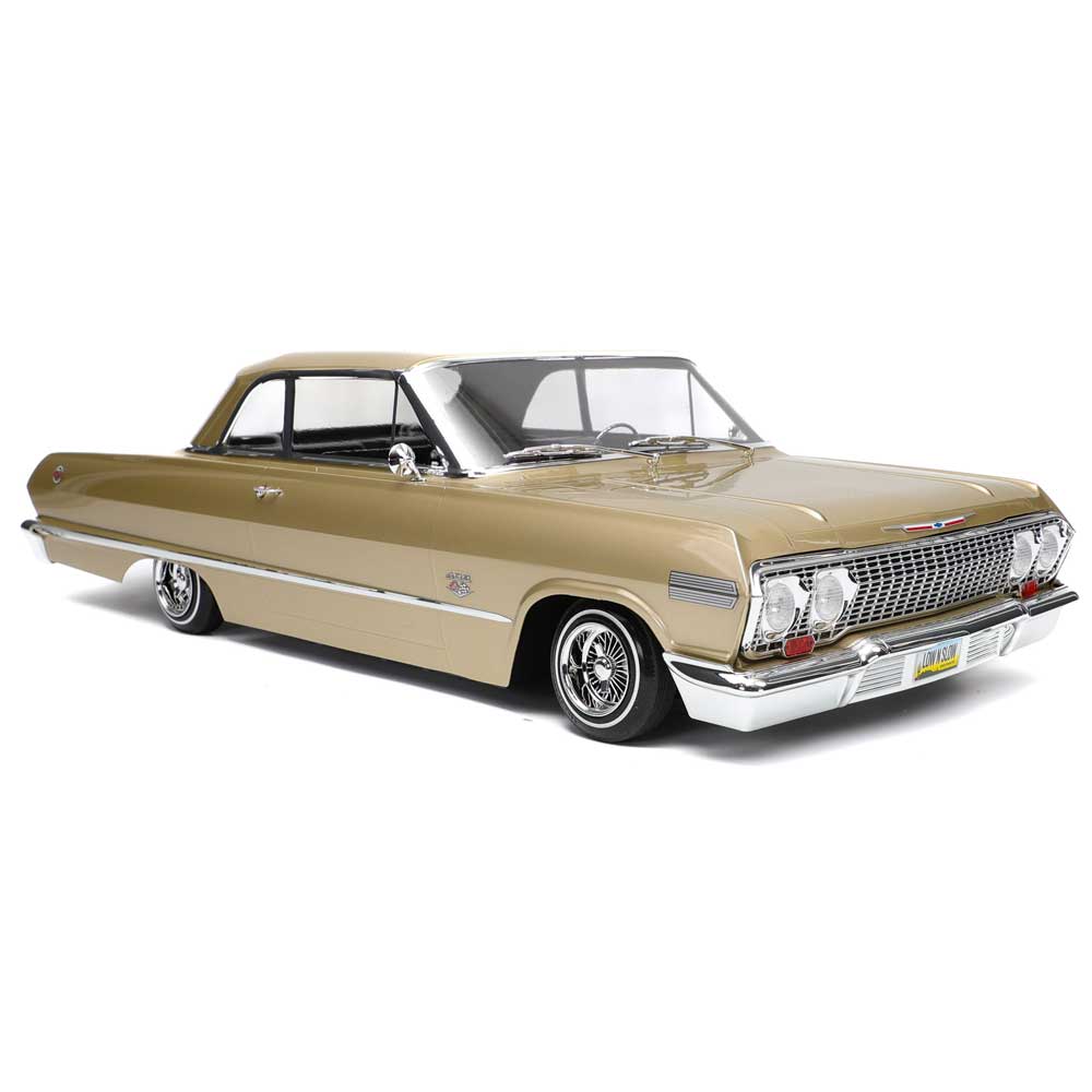  1:10 1963 Chevrolet Impala Hopping Lowrider