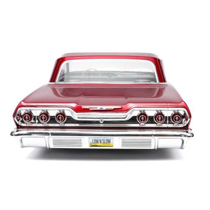  1:10 1963 Chevrolet Impala Hopping Lowrider