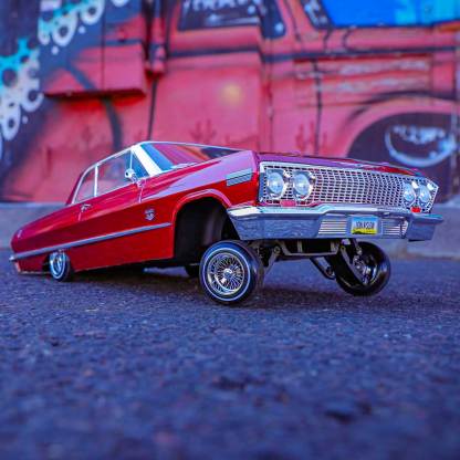  1:10 1963 Chevrolet Impala Hopping Lowrider