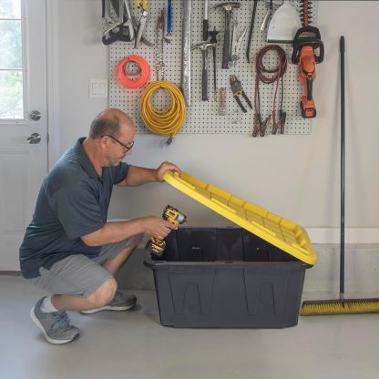 DIY 27 Gallon Tote Storage Rack Plans for 15 Totes