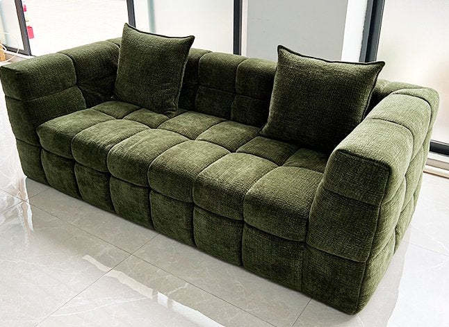 Majesty Compressible Sofa– 🛋️ Compact, Cozy & Majestic ✨
