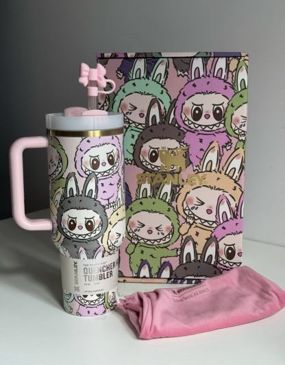 LABUBU In-Car Insulated Cup 1200 ml Tumbler（Free keychain for the first 100 orders )