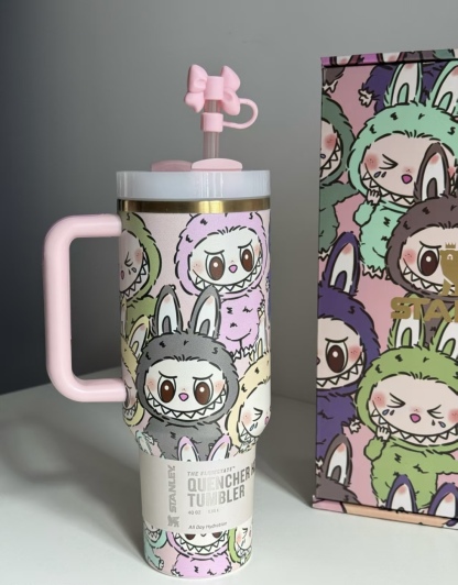 LABUBU In-Car Insulated Cup 1200 ml Tumbler（Free keychain for the first 100 orders )