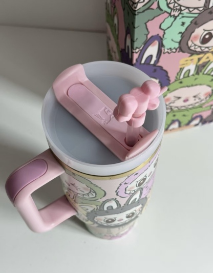LABUBU In-Car Insulated Cup 1200 ml Tumbler（Free keychain for the first 100 orders )