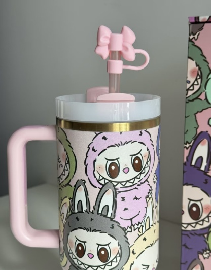 LABUBU In-Car Insulated Cup 1200 ml Tumbler（Free keychain for the first 100 orders )