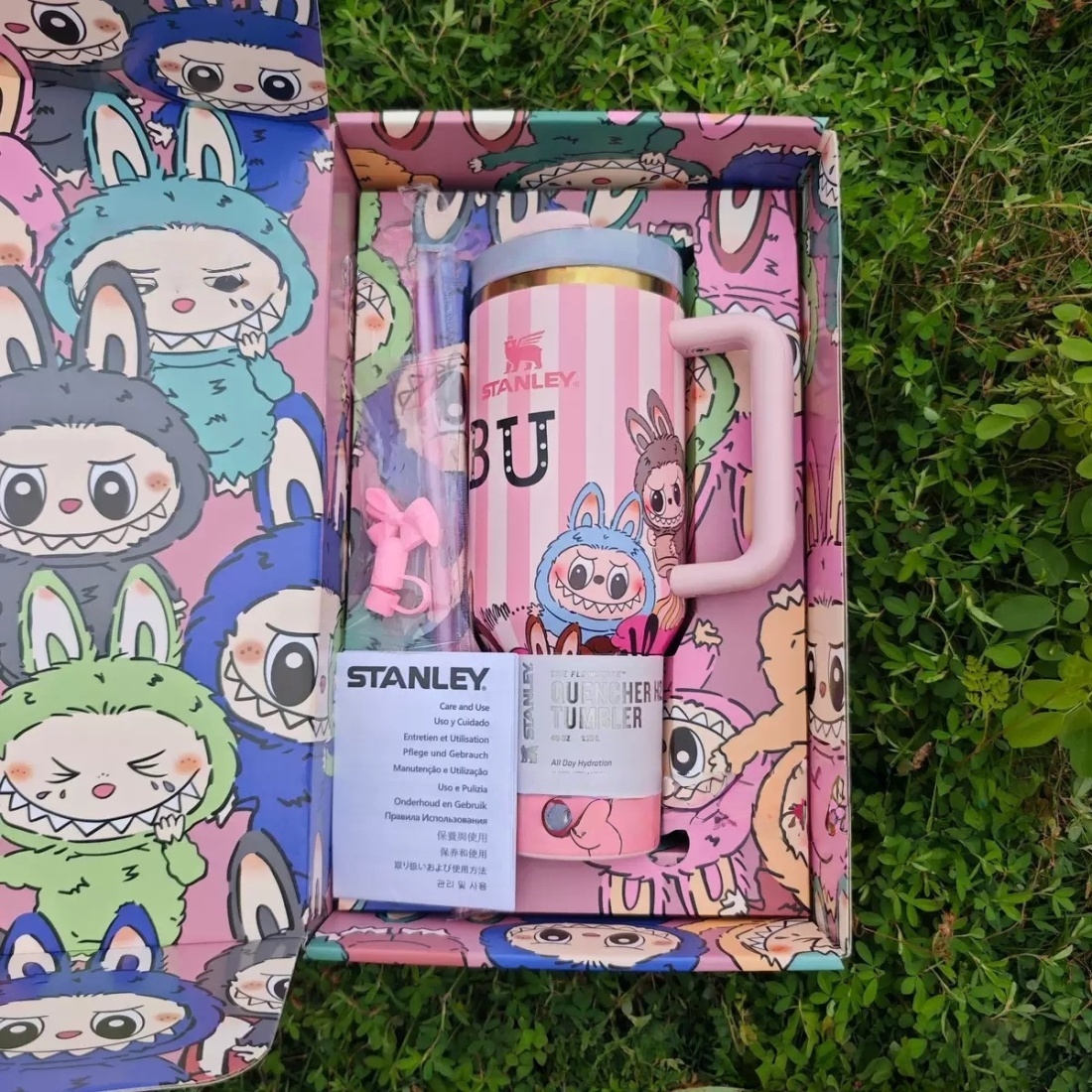 LABUBU In-Car Insulated Cup 1200 ml Tumbler（Free keychain for the first 100 orders )