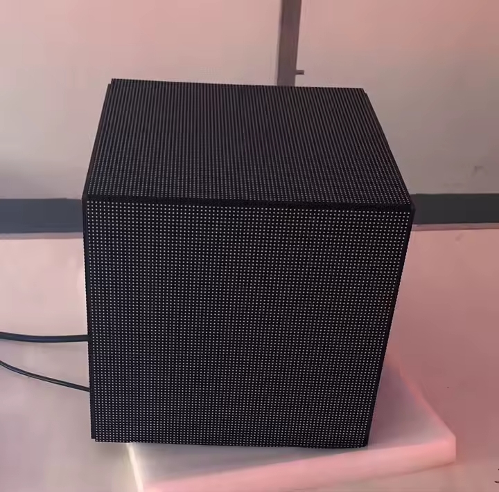💡New design full color high resolution P2.5 P3 P3.91 P4 advertising cube light emitting diode display