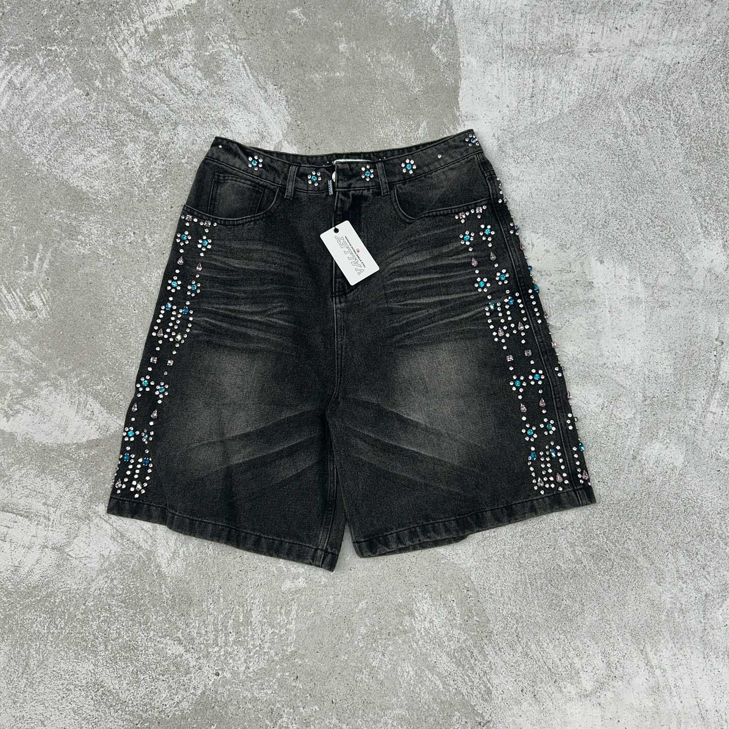 2025 Unisex Outlaw Vale Forever Shorts