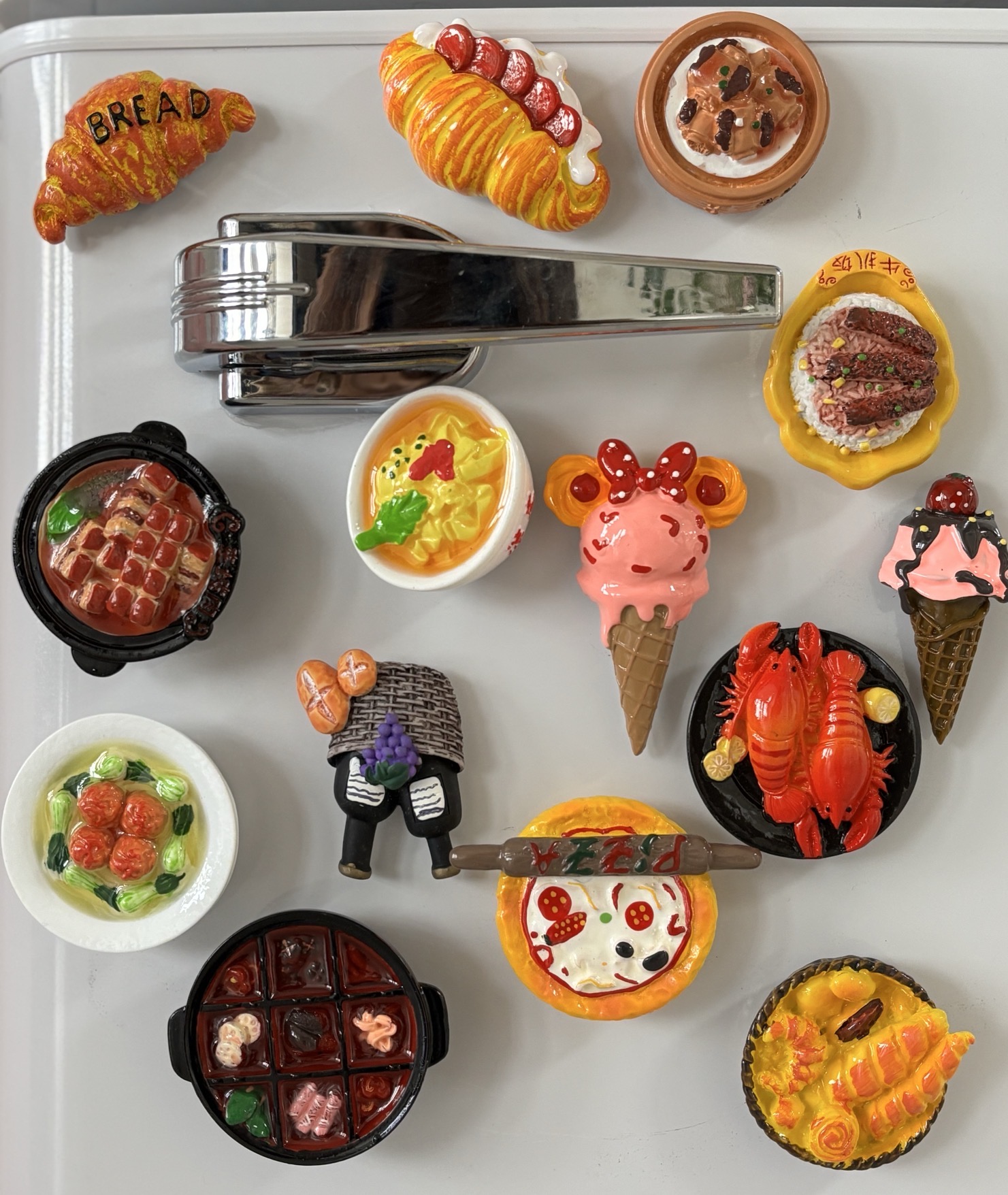 Food refrigerator magnet