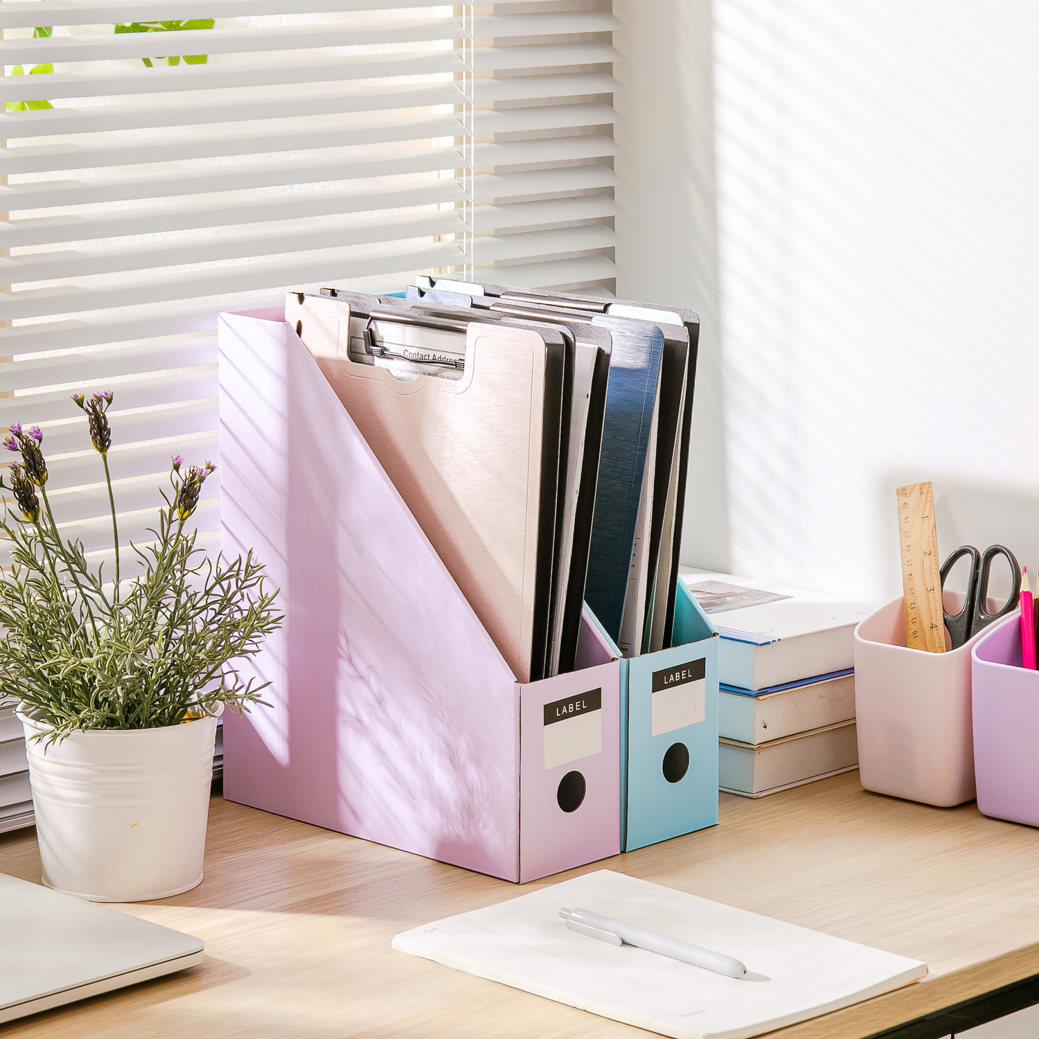 Y YOMA 2 Pack Plastic Clipboard Folder with Low Profile Clip for A4 Letter Size Sheet 360 Degree Flip Writing Pad Profile Clip File Folder for Office School Business Classroom Nurse Outdoor, Pink