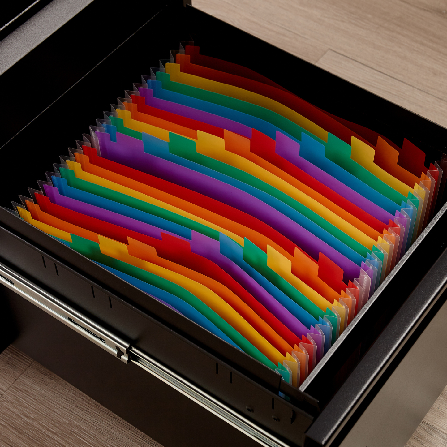 Y YOMA Legal Size - Plastic Expanding Hanging File Folders with 25 Accordion Pockets | Hook Removable Waterproof Extra Capacity for Bulky Files in School Home Office, 1 Pack